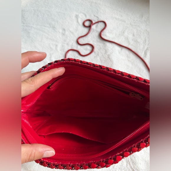 Vintage metal mesh red purse - Picture 4 of 8